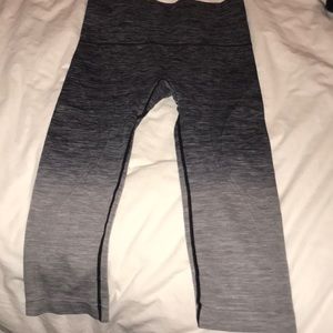 Ombré fitted capri leggings